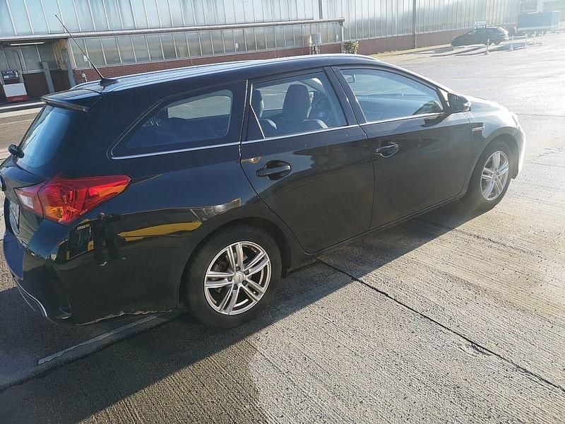Gebraucht Toyota Auris Comfort 136 PS (100 kW) 2014 Schwarz Limousine