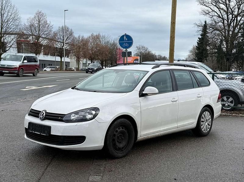 Candyweiß Gebraucht 2013 VW Golf VII Trendline Kombi | 2.200 € (Superpreis) - Bild 1/4