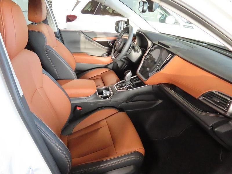 Neu Subaru Outback Platinum 169 PS (124 kW) 2026 Grau Limousine