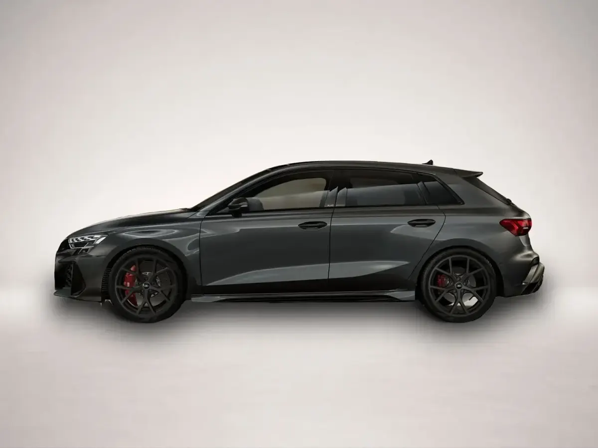 Gebraucht Audi RS3 400 PS (294 kW) 2026 Grau Limousine