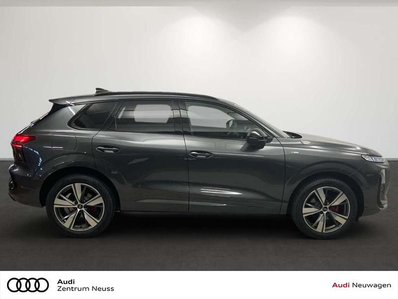 Neu Audi Q3 S-Line 150 PS (110 kW) 2025 Grau SUV