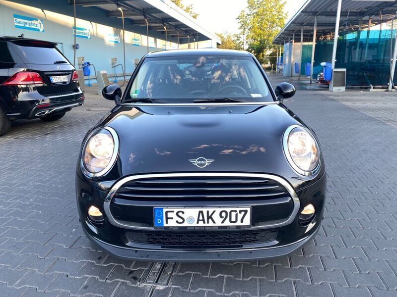 Gebraucht Mini Cooper D 116 PS (85 kW) 2019 Schwarz Kleinwagen
