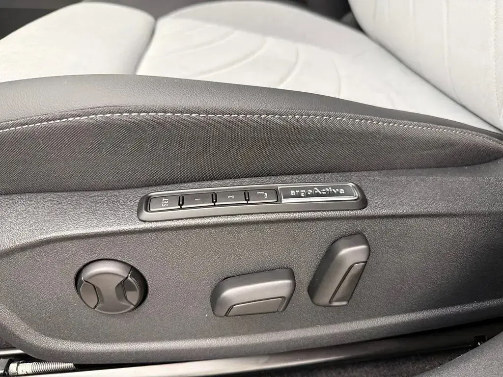 Gebraucht VW ID.3 Pro 150 kW (204 PS) 2026 Grün Kleinwagen