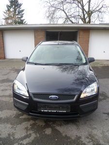 Gebraucht Ford Focus 109 PS (80 kW) 2005 Schwarz metallic Kombi
