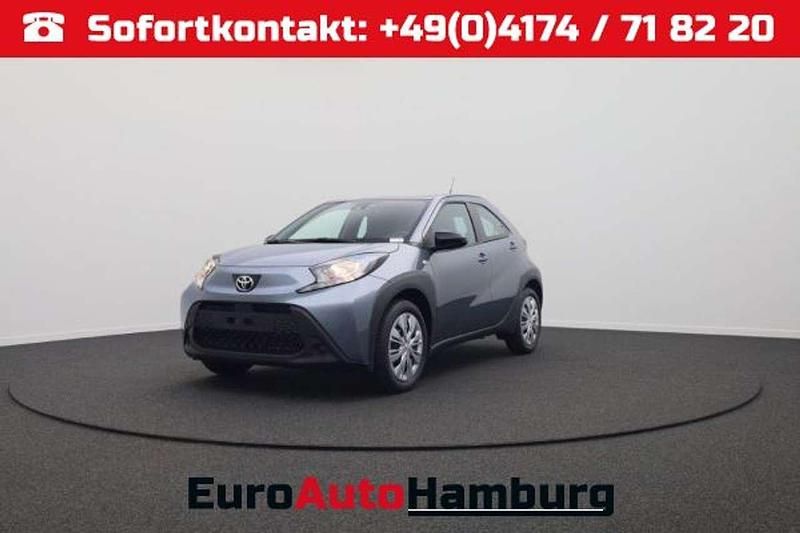 Celestite grey metallic Neu 2025 Toyota Aygo Business Edition Kleinwagen | 17.090 € - Bild 1/4