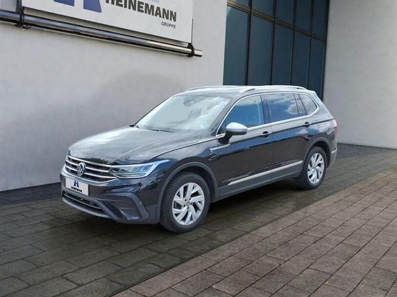 Gebraucht VW Tiguan Allspace Life 150 PS (110 kW) 2024 Deep black perleffekt SUV
