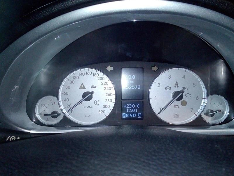 Gebraucht Mercedes C350 300 PS (220 kW) 2005 Blau Coupé