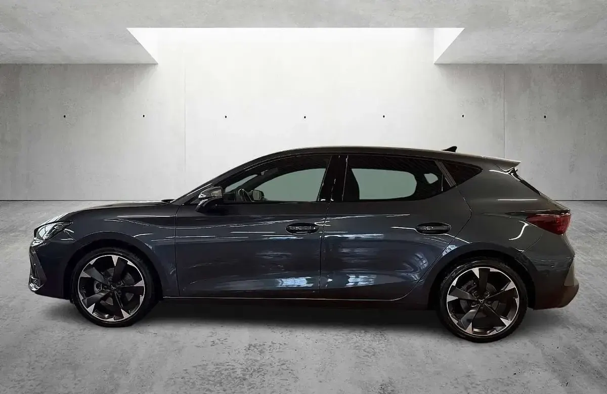 Gebraucht Cupra Leon 150 PS (110 kW) 2024 Grau Limousine