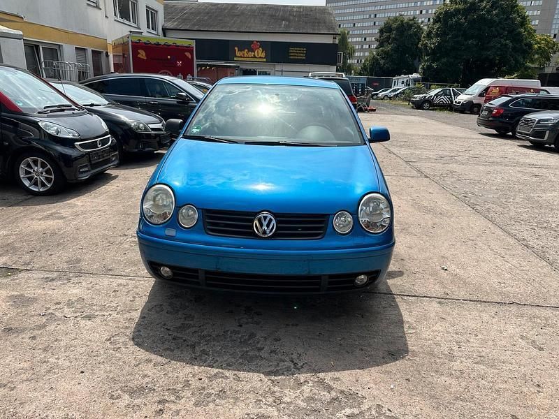 Blau Gebraucht 2003 VW Polo Kleinwagen | 950 € (Guter Preis) - Bild 1/4