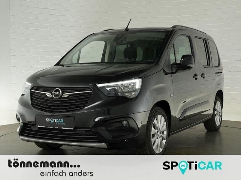 Schwarz Gebraucht 2023 Opel Combo-e Life Ultimate Van / Kleinbus | 23.824 € (Fairer Preis) - Bild 1/3