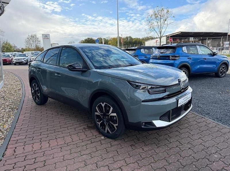 Neu Citroën C4 131 PS (96 kW) 2026 Grau SUV