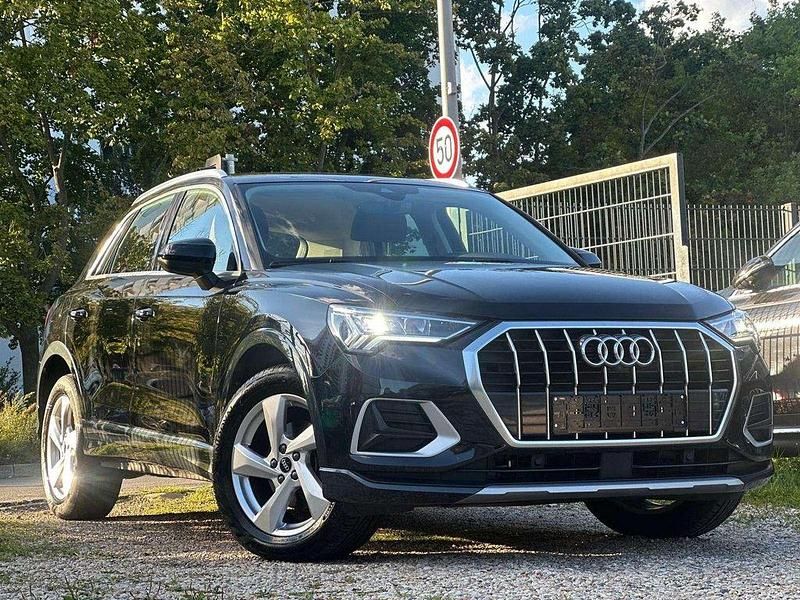 Schwarz Gebraucht 2021 Audi Q3 Advanced SUV | 22.890 € - Bild 1/4