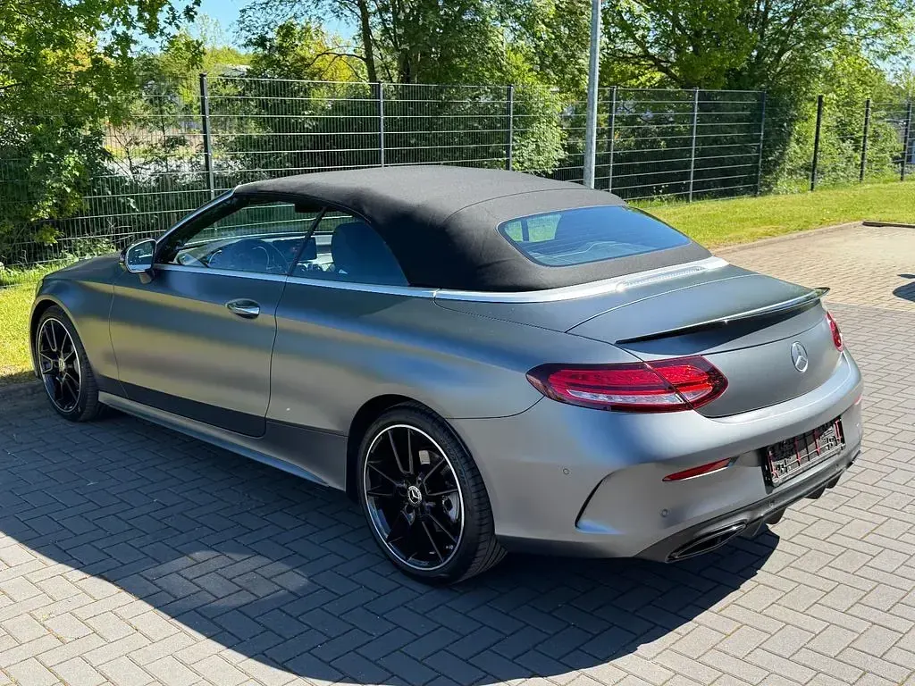 Gebraucht Mercedes C300 AMG 245 PS (180 kW) 2022 Grau Cabrio