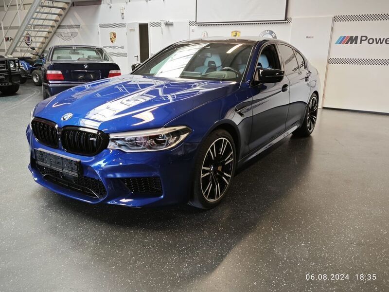 Blau Gebraucht 2018 BMW M5 Competition Edition Limousine | 67.999 € (Fairer Preis) - Bild 1/4
