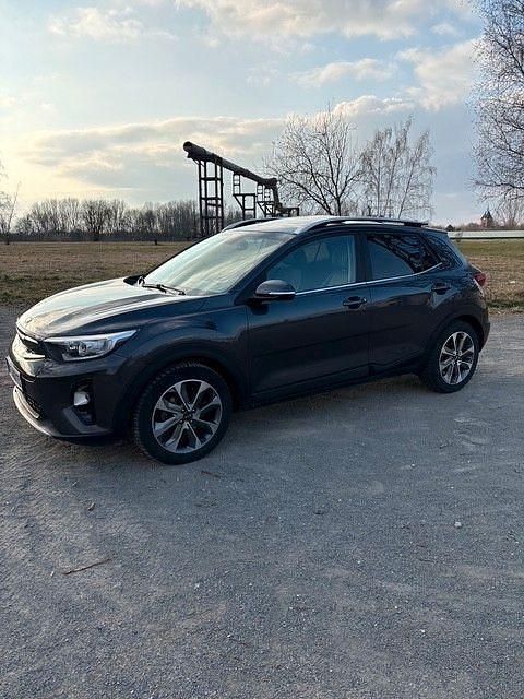Gebraucht Kia Stonic Platinum 120 PS (88 kW) 2020 Grau SUV