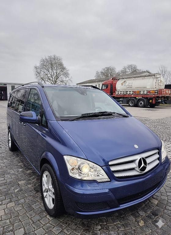 Gebraucht Mercedes Viano Edition 224 PS (164 kW) 2012 Blau Van / Kleinbus