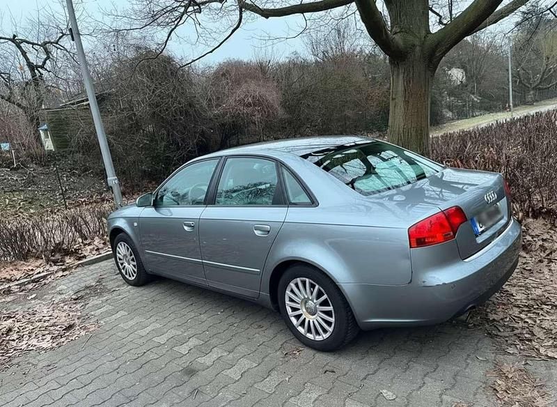 Gebraucht Audi A4 131 PS (96 kW) 2006 Silber Limousine