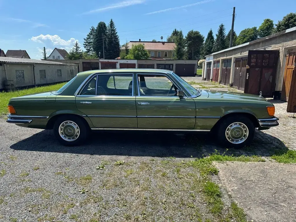 Gebraucht Mercedes 280 185 PS (136 kW) 1980 Grün Limousine