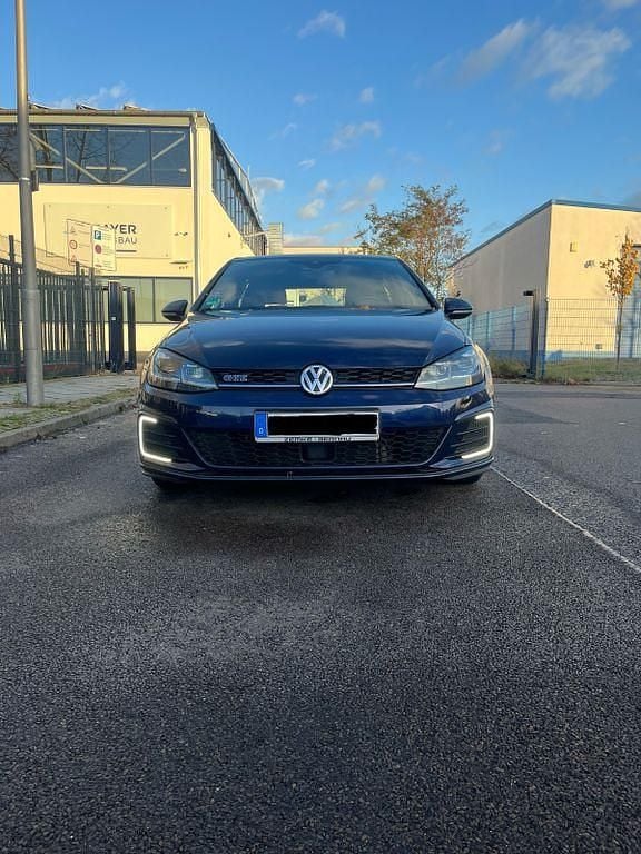 Gebraucht VW Golf VII GTE 204 PS (150 kW) 2017 Blau Limousine