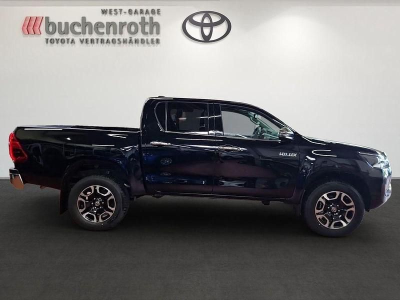 Neu Toyota HiLux Executive 204 PS (150 kW) 2025 Attitude black mc. Abholung
