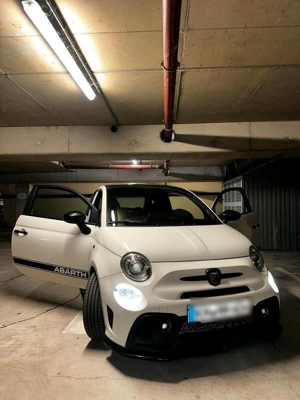 Weiß Gebraucht 2021 Abarth 595 Esseesse Kleinwagen | 18.750 € (Guter Preis) - Bild 1/4