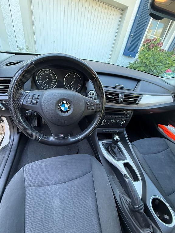 Gebraucht BMW X1 116 PS (85 kW) 2014 Weiß SUV