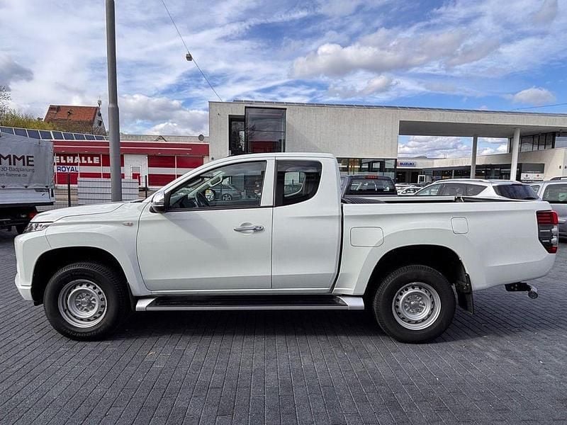 Gebraucht Mitsubishi L200 Basis 150 PS (110 kW) 2020 Weiß Pickup