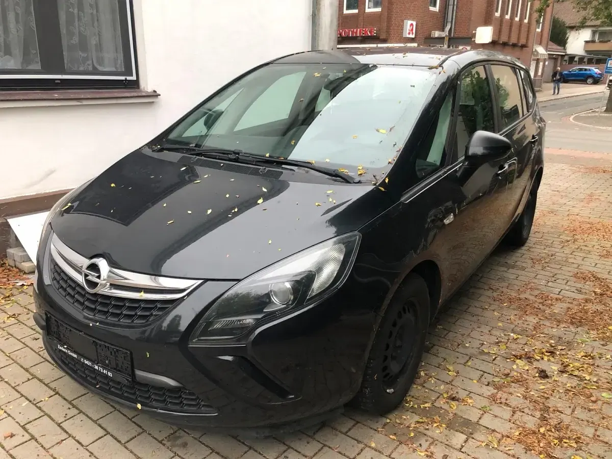 Gebraucht Opel Zafira 140 PS (102 kW) 2012 Schwarz Van / Kleinbus