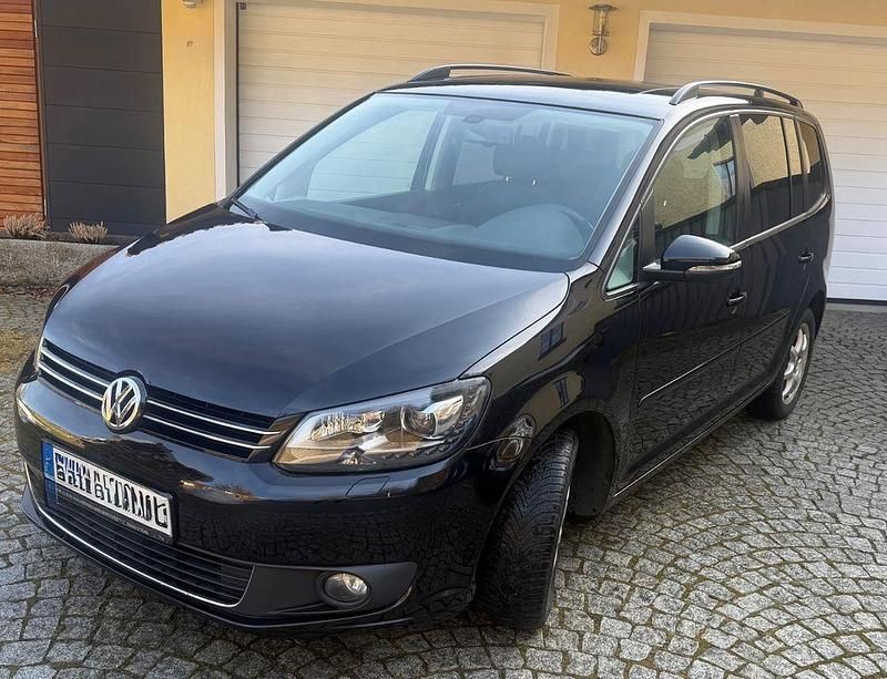 Gebraucht VW Touran 140 PS (102 kW) 2014 Schwarz Van / Kleinbus