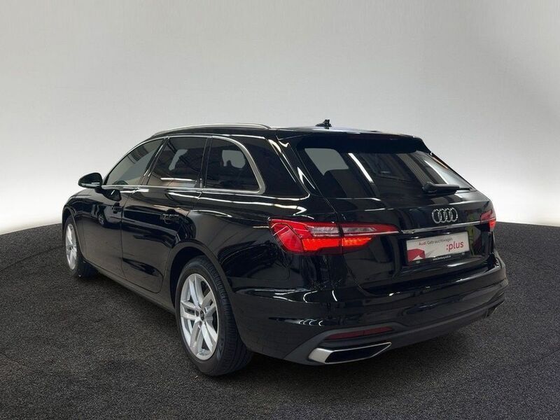 Gebraucht Audi A4 Ambiente 204 PS (150 kW) 2023 Brillantschwarz Kombi