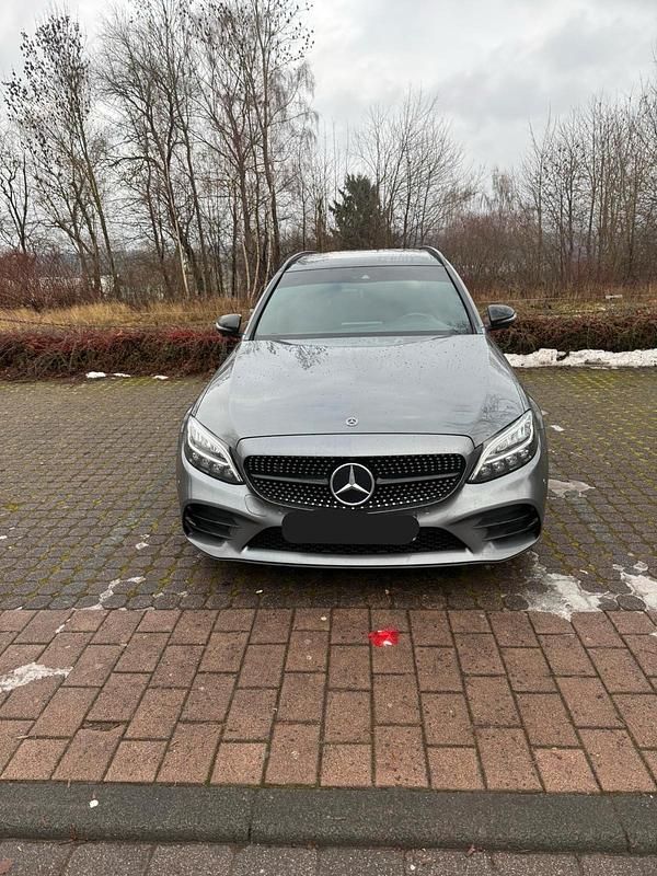 Gebraucht Mercedes C220 194 PS (142 kW) 2019 Grau Kombi