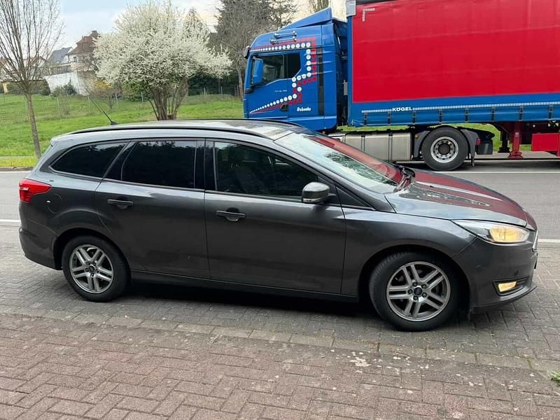 Gebraucht Ford Focus 125 PS (91 kW) 2015 Limousine