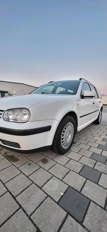 Gebraucht VW Golf IV 101 PS (74 kW) 1999 Weiß Kombi