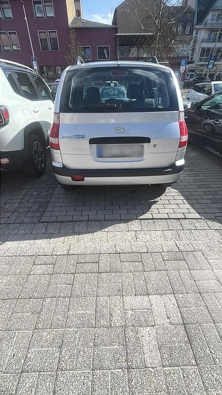 Käytetty Hyundai Matrix 103 HP (75 kW) 2007 Hopea Tila-auto