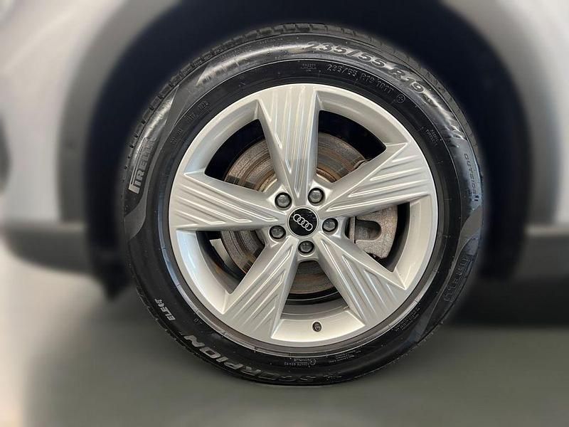 Gebraucht Audi Q4 e-tron Ambiente 150 kW (204 PS) 2023 Florettsilber metallic SUV