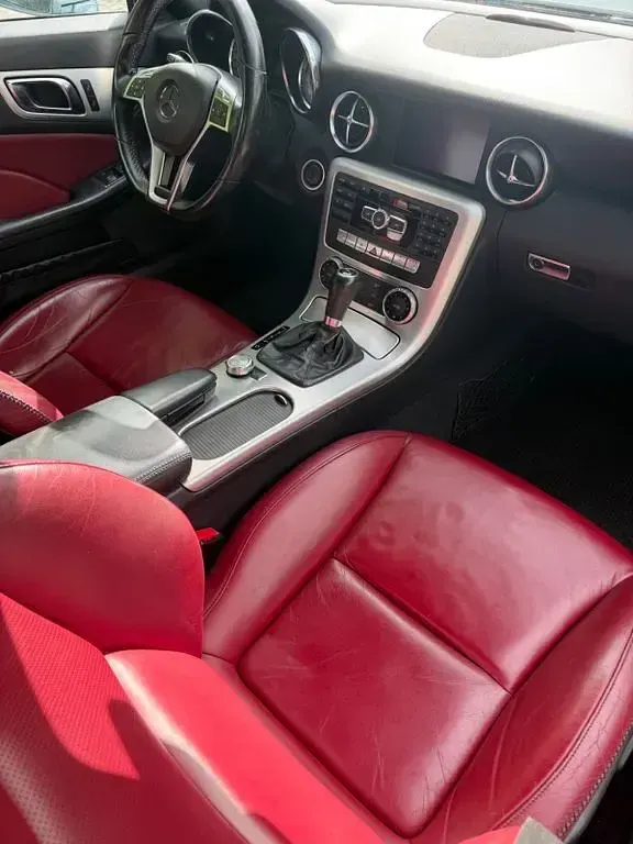 Gebraucht Mercedes SLK350 306 PS (225 kW) 2011 Blau Cabrio