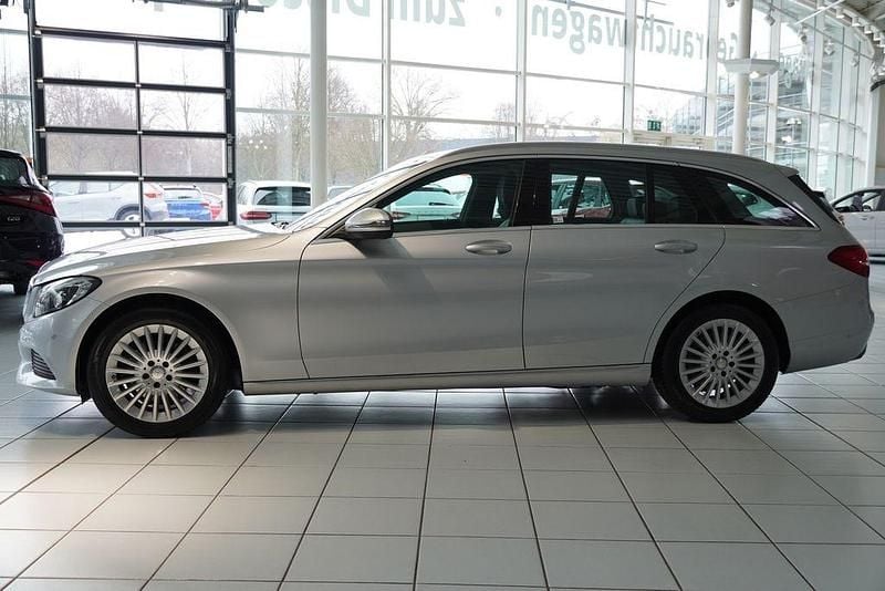 Gebraucht Mercedes C220 Exclusive 170 PS (125 kW) 2015 Silber Kombi