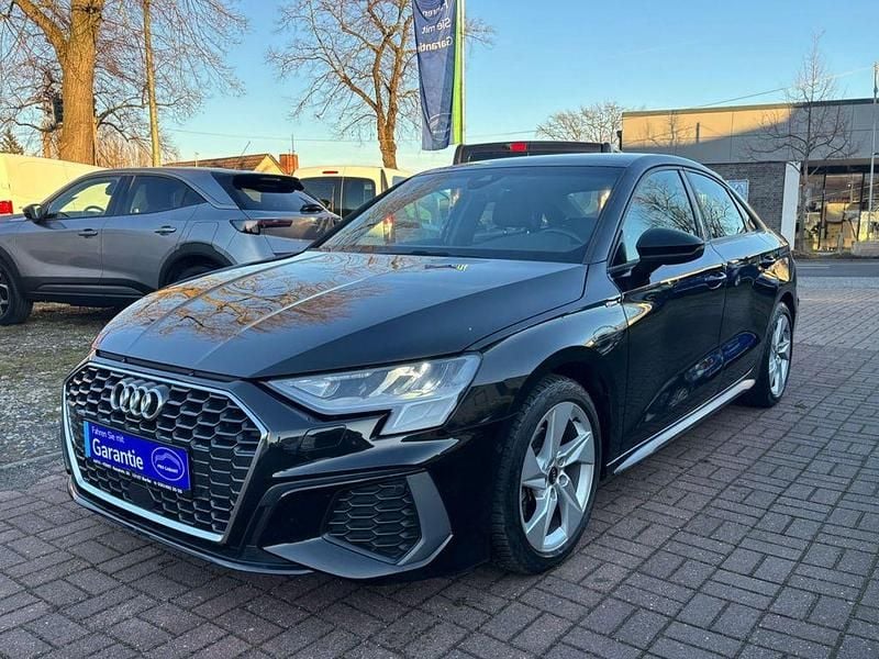 Schwarz Gebraucht 2022 Audi A3 S-Line Limousine | 23.600 € (Superpreis) - Bild 1/4