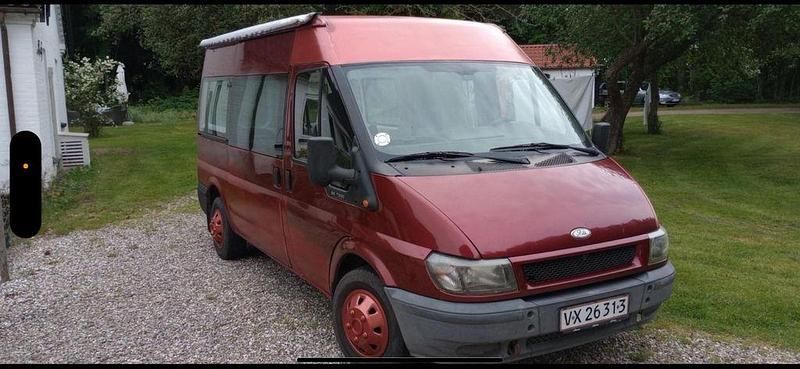 Second-hand Ford Transit 101 CP (74 kW) 2004 Roșu Break