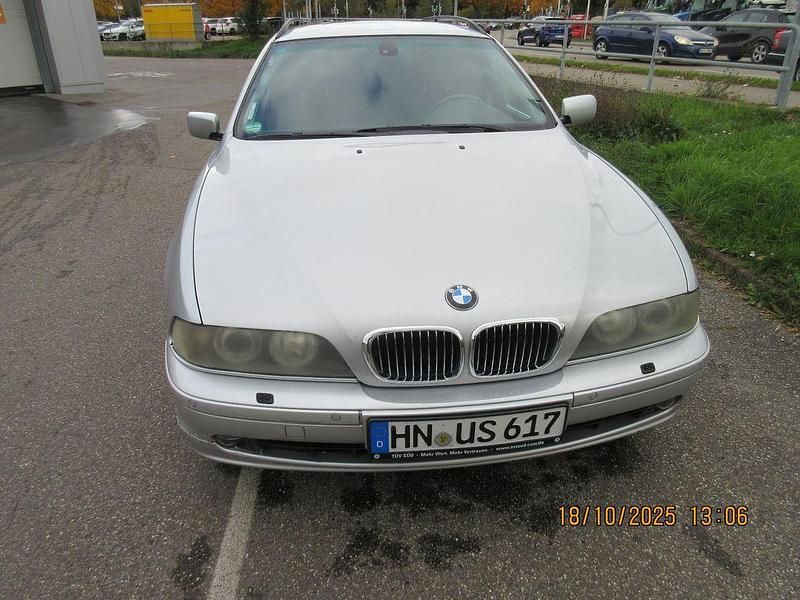 Silber Gebraucht 2003 BMW 525 Exclusive Kombi | 2.200 € (Guter Preis) - Bild 1/4