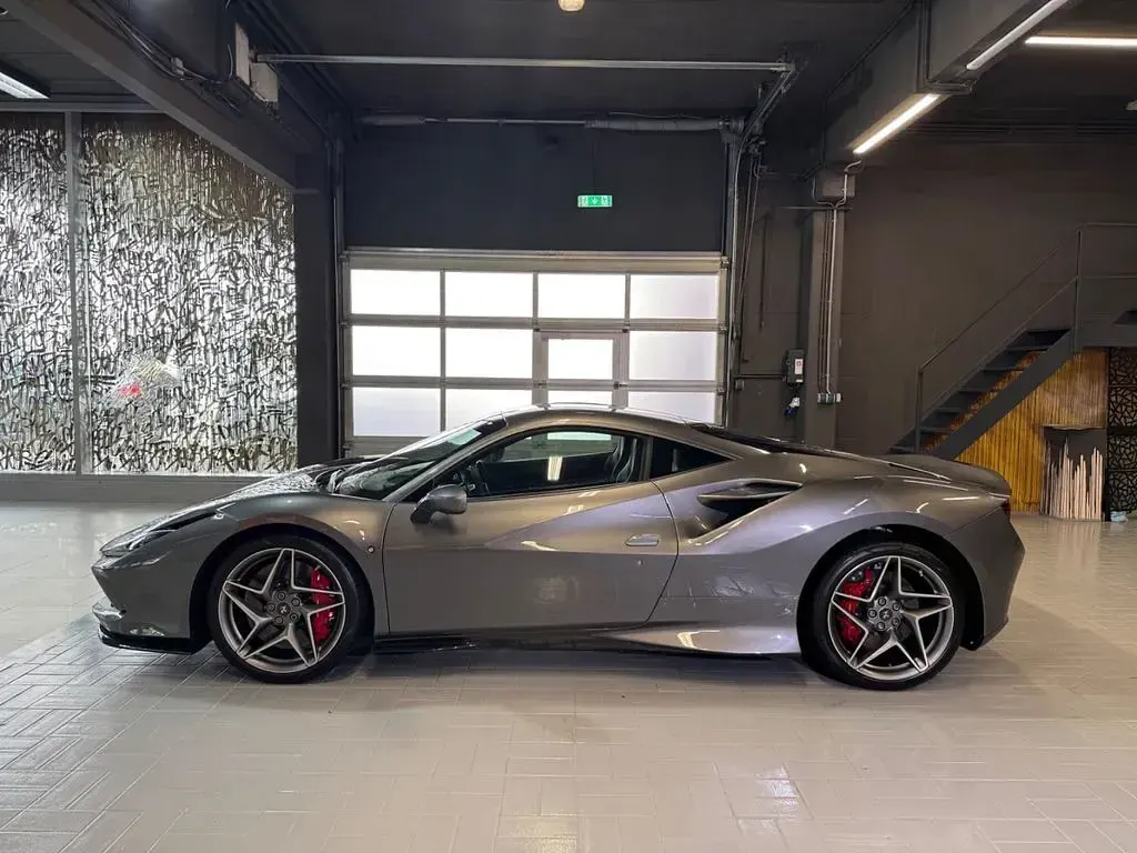 Gebraucht Ferrari F8 721 PS (530 kW) 2021 Grau Coupé