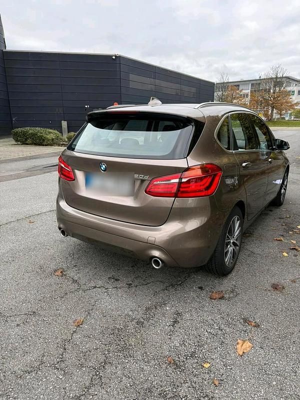 Second-hand BMW 220 190 CP (139 kW) 2018 Auriu Break