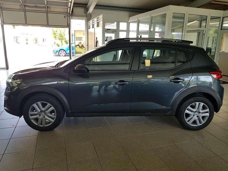 Gebraucht Dacia Sandero Stepway 91 PS (66 kW) 2022 Grau comete (metallic) Kleinwagen