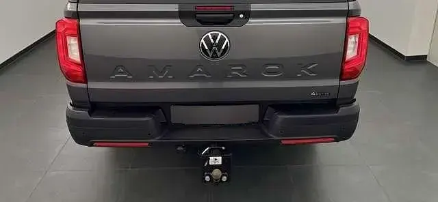 Gebraucht VW Amarok 170 PS (125 kW) 2023 Grau metallic Pickup