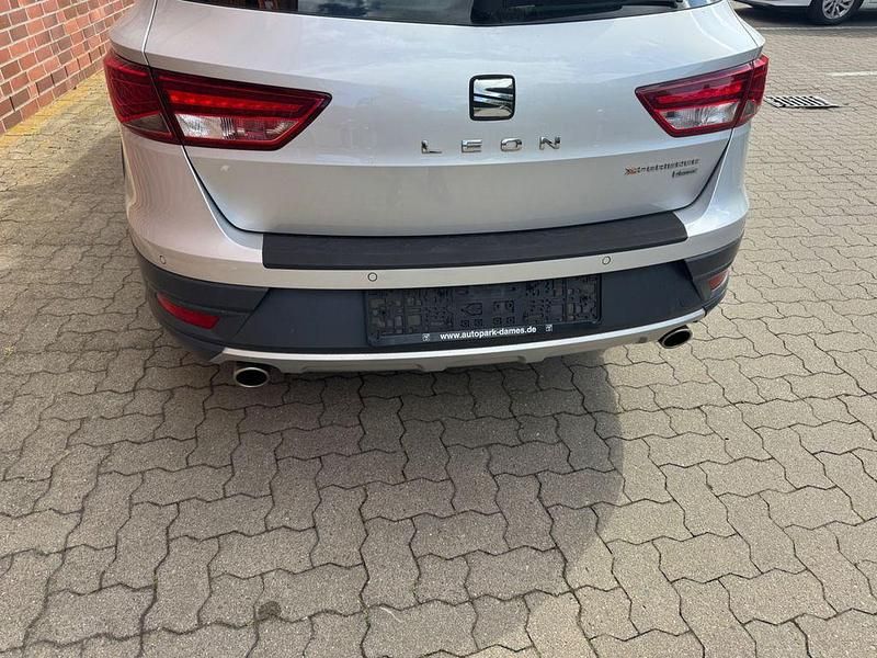 Gebraucht Seat Leon X-Perience 179 PS (131 kW) 2015 Silber Kombi