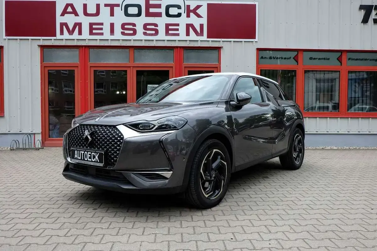 Gebraucht DS Automobiles DS3 Crossback So Chic 101 PS (74 kW) 2019 Platinumgrau SUV