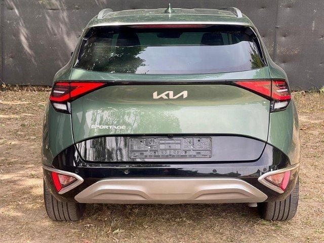 Gebraucht Kia Sportage 179 PS (131 kW) 2022 Grün metallic SUV