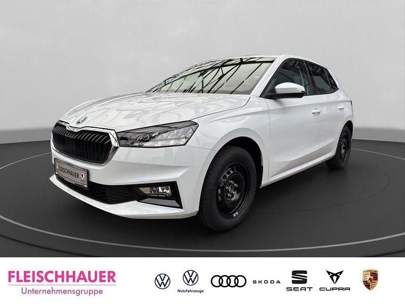 Weiss Neu 2025 Skoda Fabia Essence Limousine | 18.580 € (Fairer Preis) - Bild 1/4