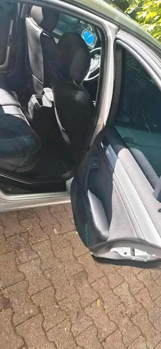 Gebraucht BMW 320 150 PS (110 kW) 2004 Silber Limousine