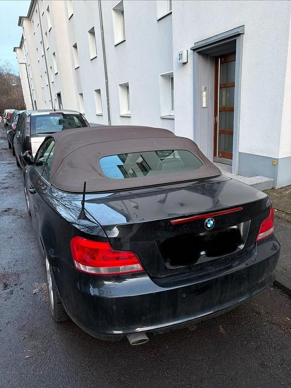 Gebraucht BMW 120 Cabriolet 177 PS (130 kW) 2013 Schwarz Cabrio